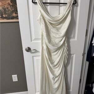 Abercrombie & Fitch Cream Dress - perfect for brides!